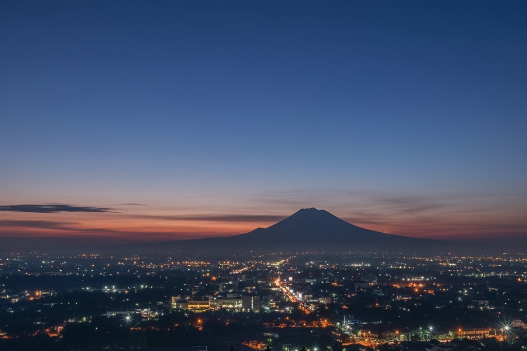 Purbalingga di Malam Hari Menikmati Pesona Kota Saat Lampu Menyala