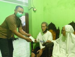 Tim Perawat Perduli Luka Sambangi Bapak Wasmudi di Babakan: Konsultasi Pasca Operasi & Bantuan Nutrisi