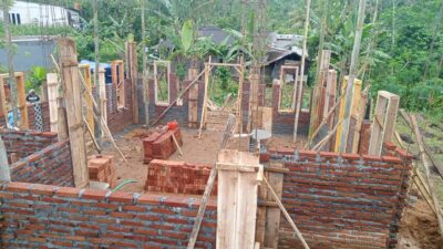CV Rieke Team Digital Kembali Hadir Mendukung Lanjutan Pembangunan Mushola di Desa Sanguwatang