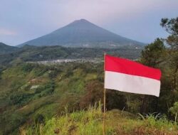 Bukit Njelir: Spot Sunrise Ciamik di Desa Siwarak Purbalingga