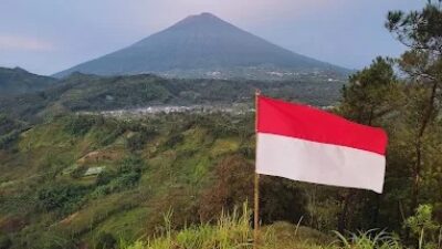 Bukit Njelir: Spot Sunrise Ciamik di Desa Siwarak Purbalingga