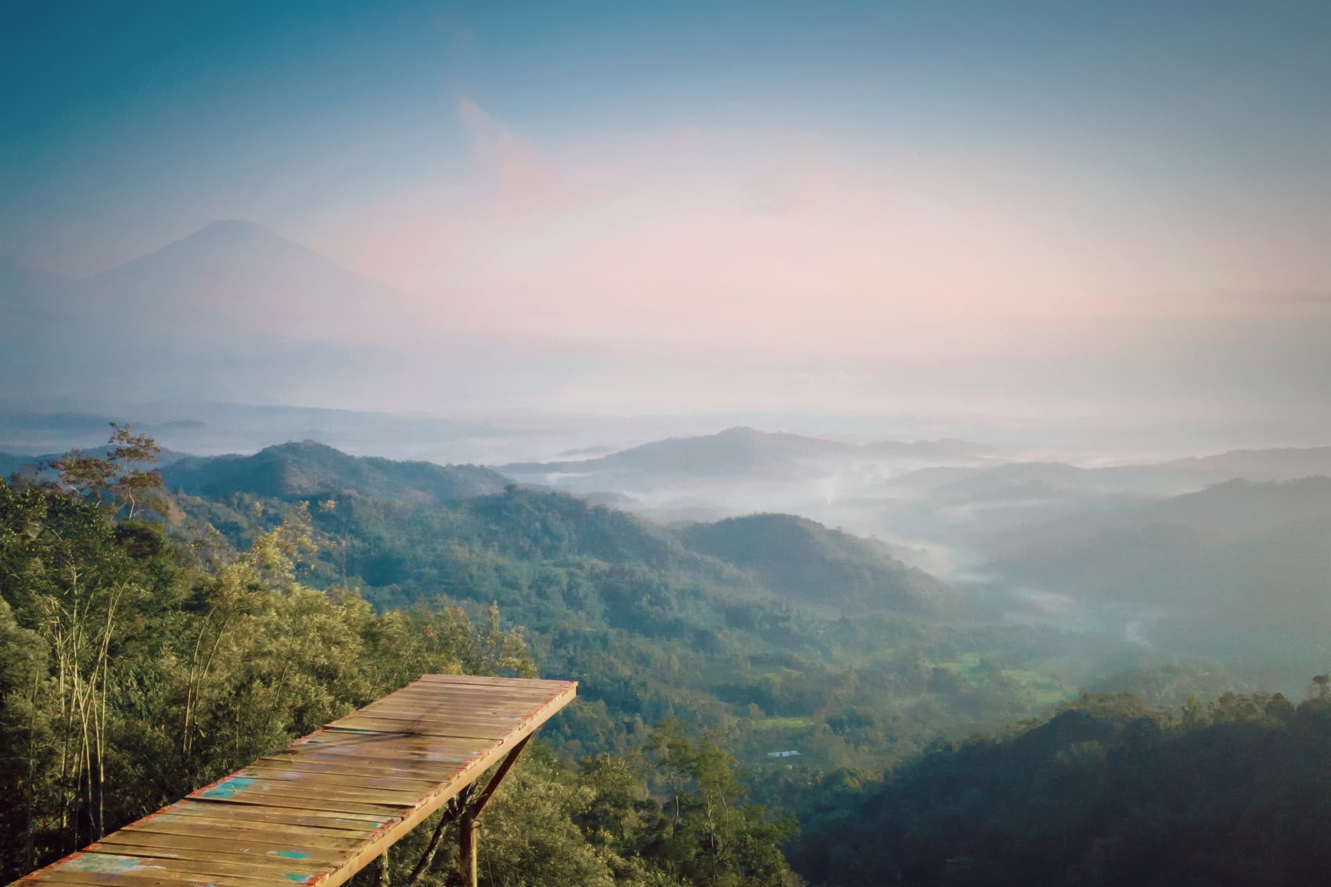 puncak sendaren salah satu spot sunrise di purbalingga