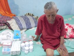 Tim Perawat Peduli Luka Tangani Pasien Post Operasi Ulkus Diabetes di Rembang Purbalingga