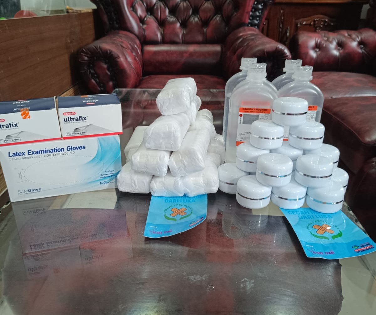 paket starterkit perawatan luka